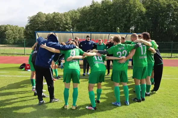 Pogoń Godzianów przegrywa z Sokołem Regnów 1:7 w meczu klasy A