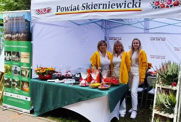 Powiat Skierniewicki na finałowych Dożynkach Wojewódzkich w Brzezinach