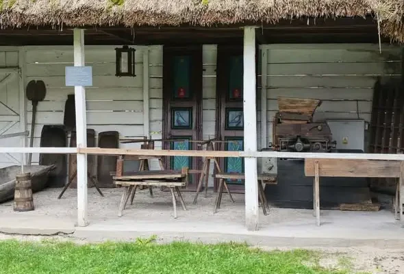Uczniowie z Sierakowic Prawych odkrywali Łódzkie w ramach projektu „Dwie szkoły, jedna misja”